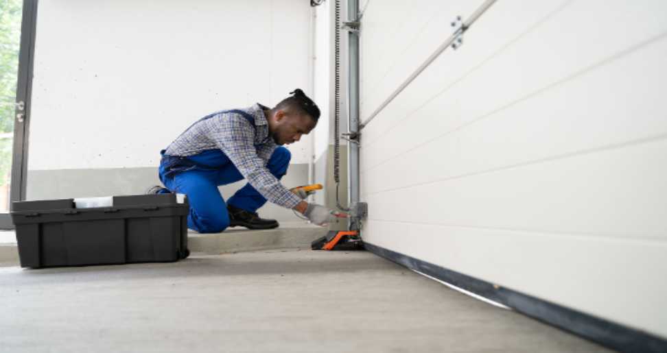 Effective Solutions for Damaged Garage Door Repair